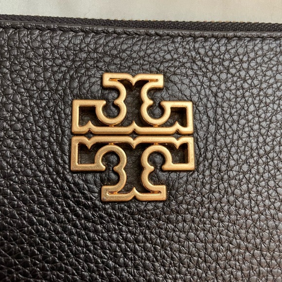 Tory Burch Black Clutch with Gold Emblem - Picture 5 of 7